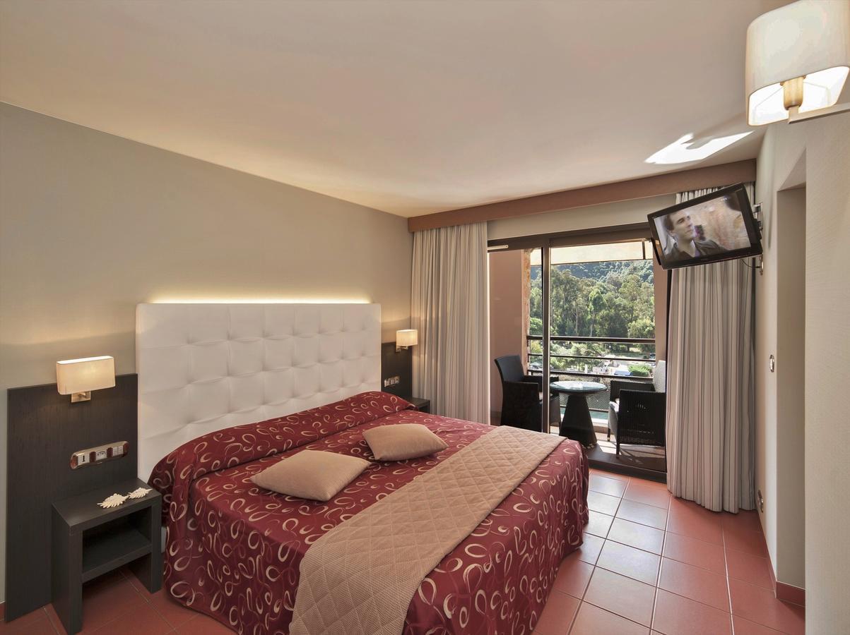 Hotel & Restaurant Le Belvedere Porto  エクステリア 写真